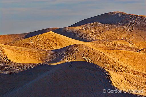 Imperial Sand Dunes_26618.jpg - (aka The Algodones Dunes)An 8 x 40 mile expanse of sand dunes that was one of thefilming locations for the movie 'The Return of the Jedi'.Photographed in California, 18 miles west of Yuma, Arizona, USA. 